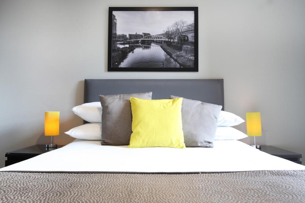 The City Warehouse Aparthotel Manchester Exteriör bild