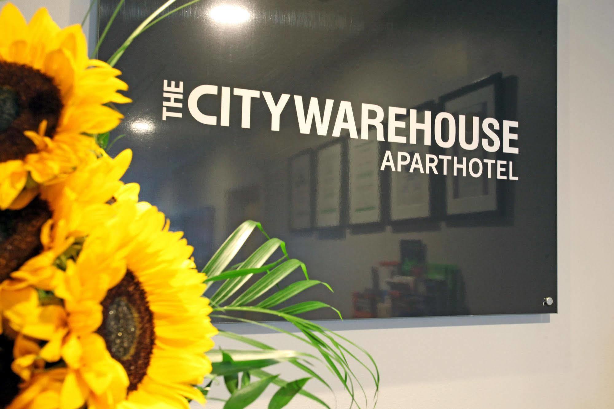 The City Warehouse Aparthotel Manchester Exteriör bild