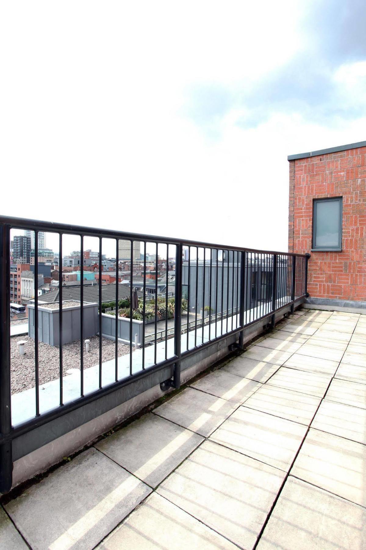 The City Warehouse Aparthotel Manchester Exteriör bild